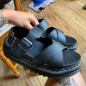 Dr. Marten Voss II sandal